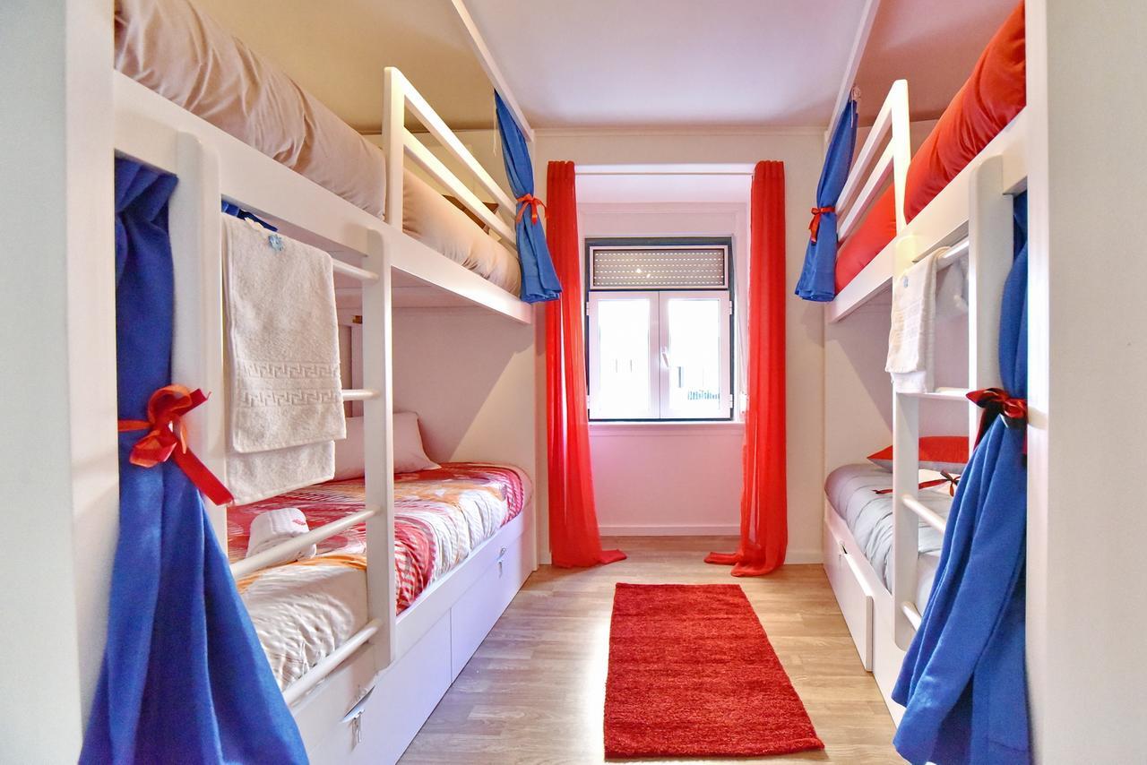 Train Lisbon Hostel Екстериор снимка
