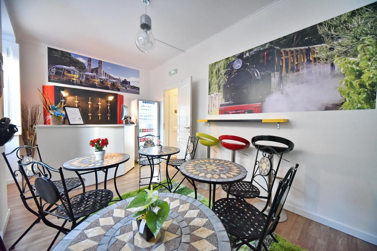 Train Lisbon Hostel Екстериор снимка